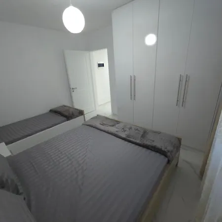 Peaceful Conteporary Apartmán